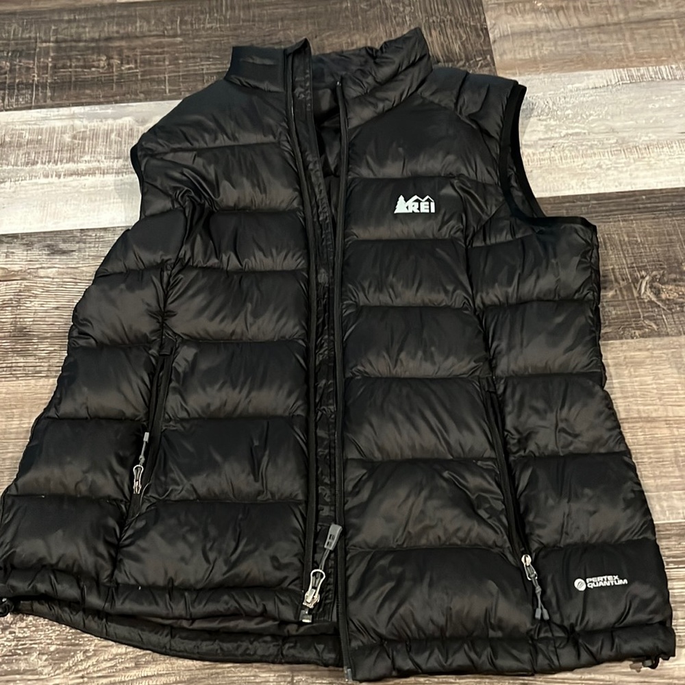 Black REI new puffer vest!